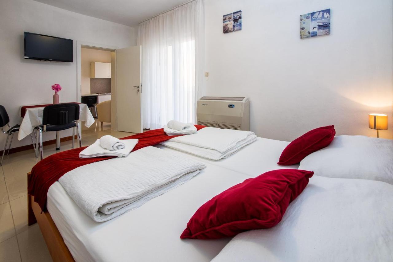 Apartments Toni 2000 Podstrana Zewnętrze zdjęcie
