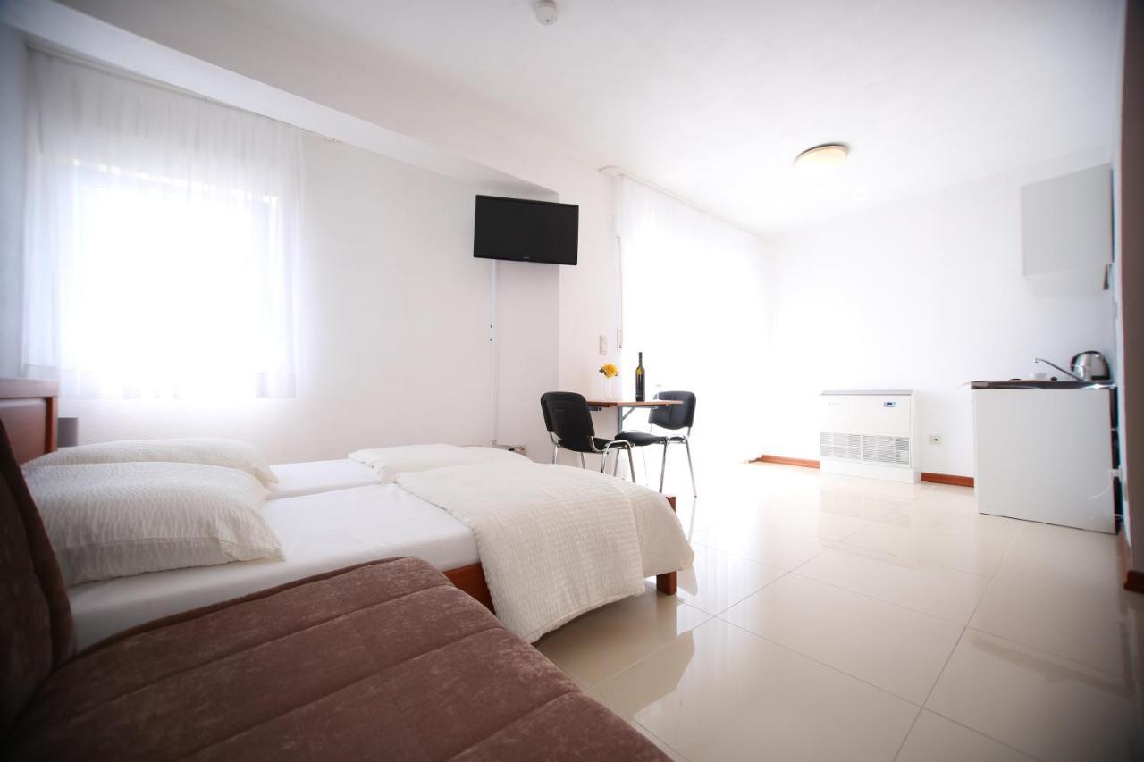 Apartments Toni 2000 Podstrana Zewnętrze zdjęcie